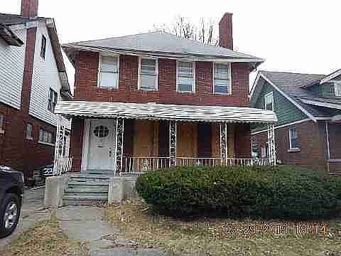 3325 Collingwood