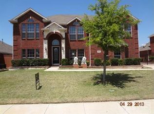 2844 Gillespie Ln, Grand Prairie, TX 75052