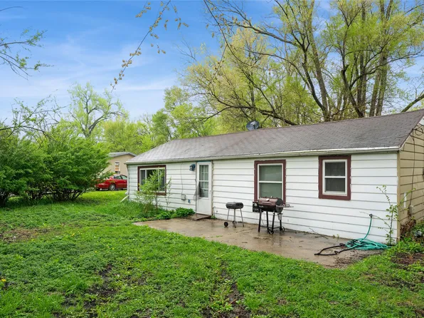 2776 NE Norwood Ln, Des Moines, IA 50317