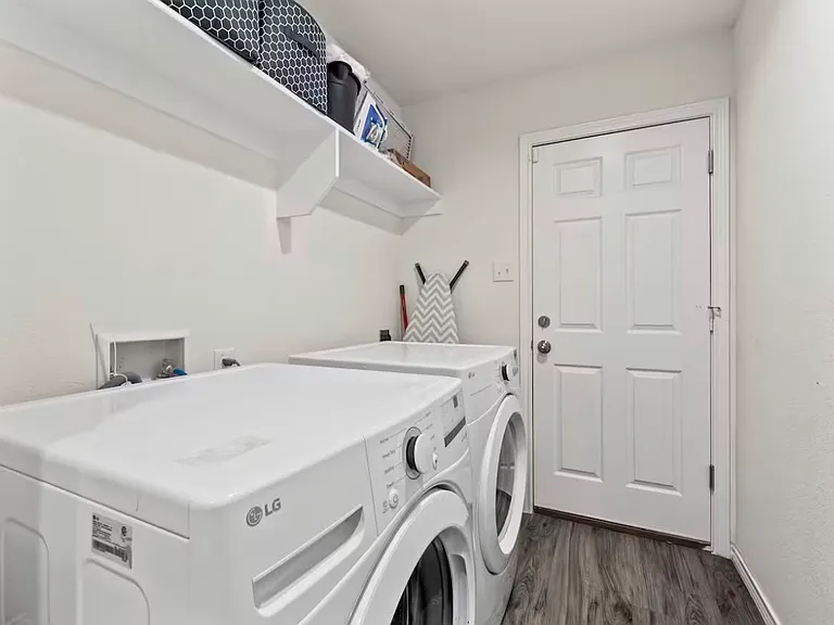 2314 Dalworth St #2314 — Photo 9