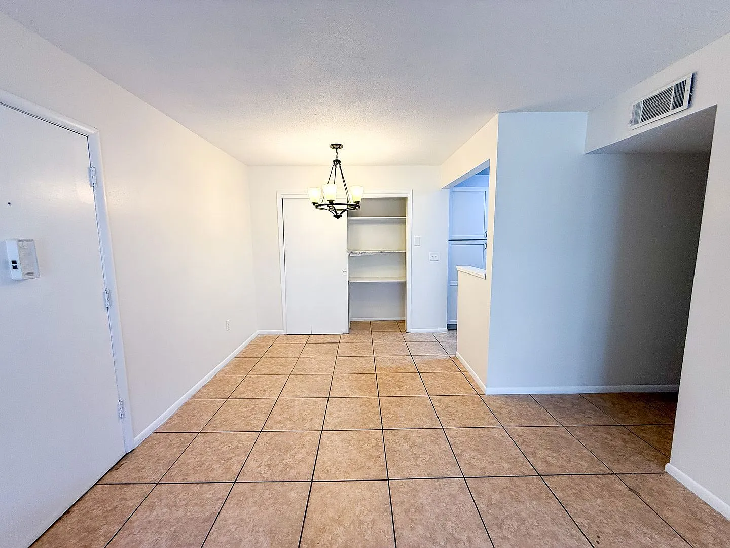 Summit House M-26 — Photo 4