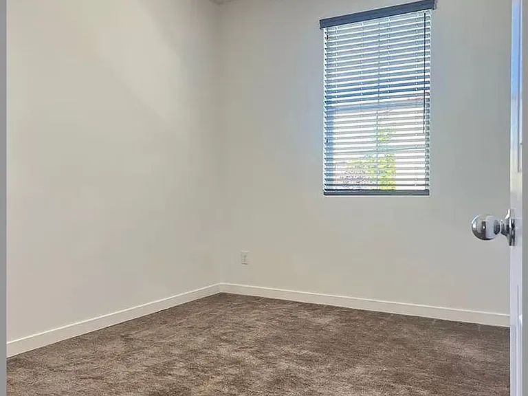 5301 E Commerce Way #43101 — Photo 7