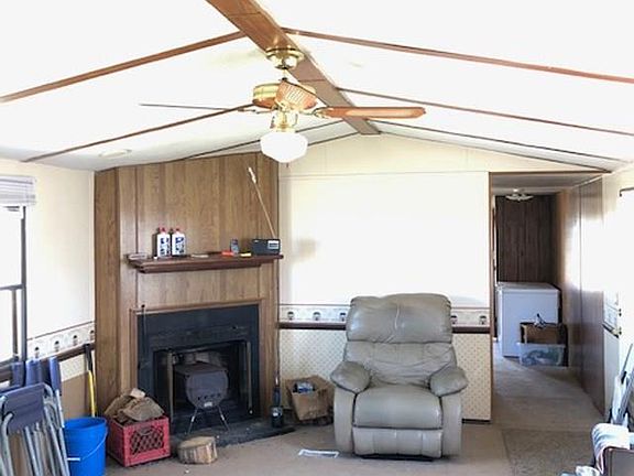 5th image of 624 Wyoming St