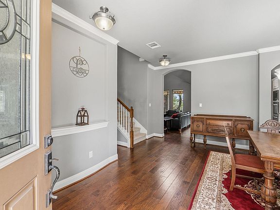 3rd image of 4229 Valley Oaks Dr
