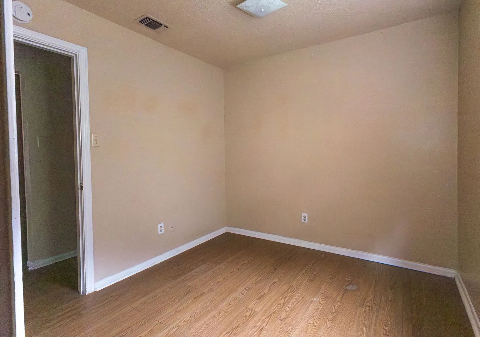 Charming 4BR House in Live Oak — Photo 4