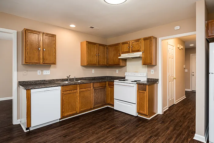 951 Grass Hollow Ct — Photo 7