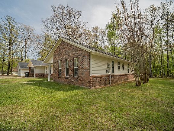 2nd image of 165 Allen Dr