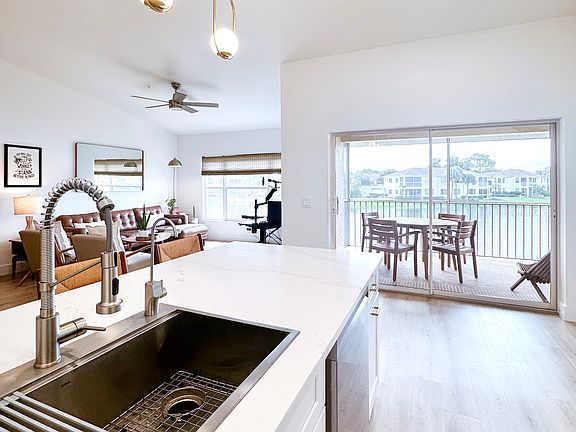 4th image of 25756 Lake Amelia Way Unit 202