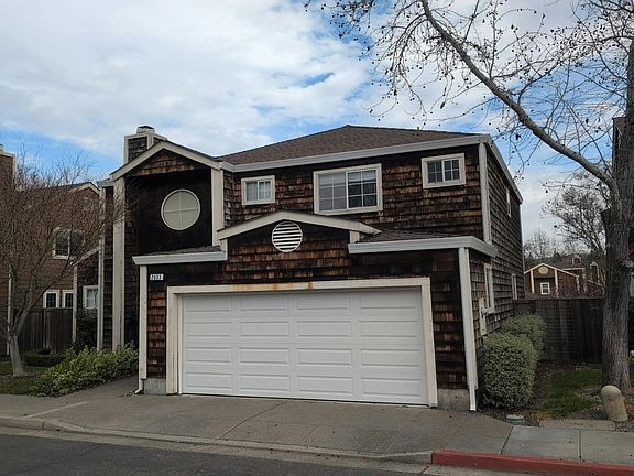 2nd image of 2633 Spring Oaks Dr