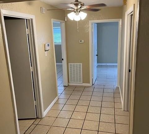 3rd image of 7509 Oriole Dr