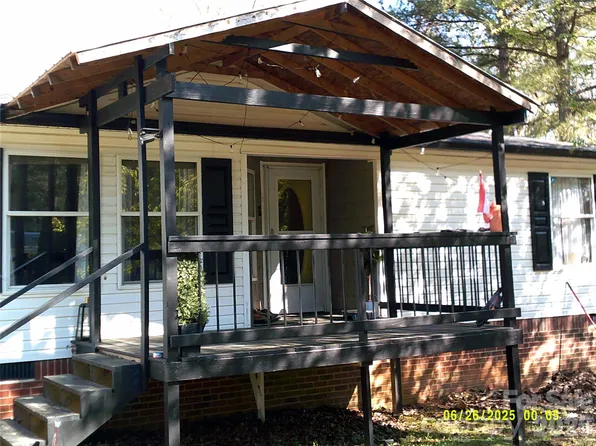 129 Desiree Dr, Statesville, NC 28677