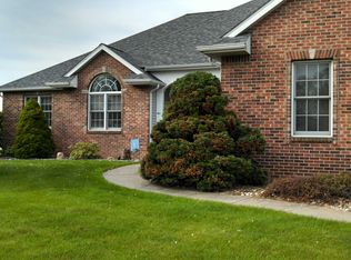 11184 Anderson Lake Dr, Granger, IN