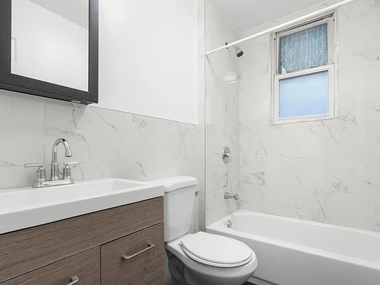 32 Van Cortlandt Park Ave — Photo 20