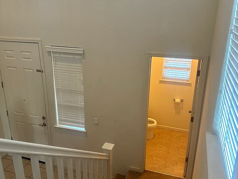 1635 Courtyard Dr — Photo 6