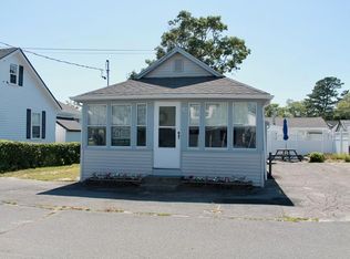 29 Pleasant St, Wareham, MA 02571