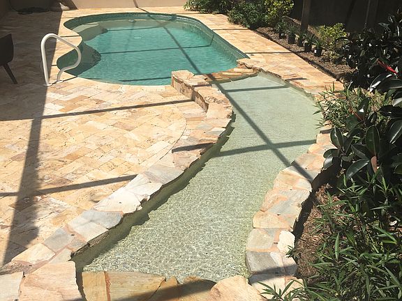 Trickling water fall