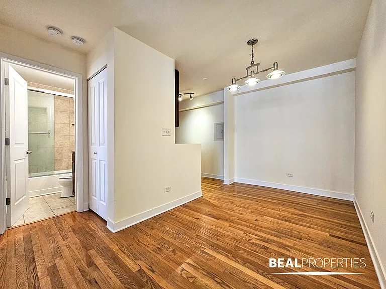 625 W Wrightwood — Photo 26
