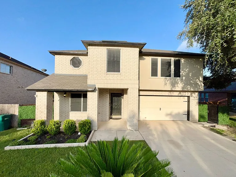 11205 Forest Pass Ct — Photo 1