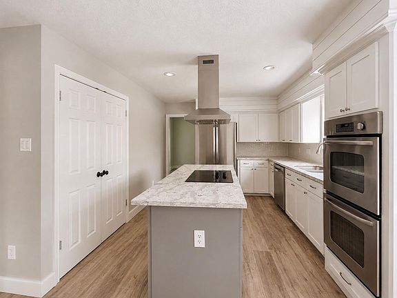 5th image of 11642 Trailmont Dr