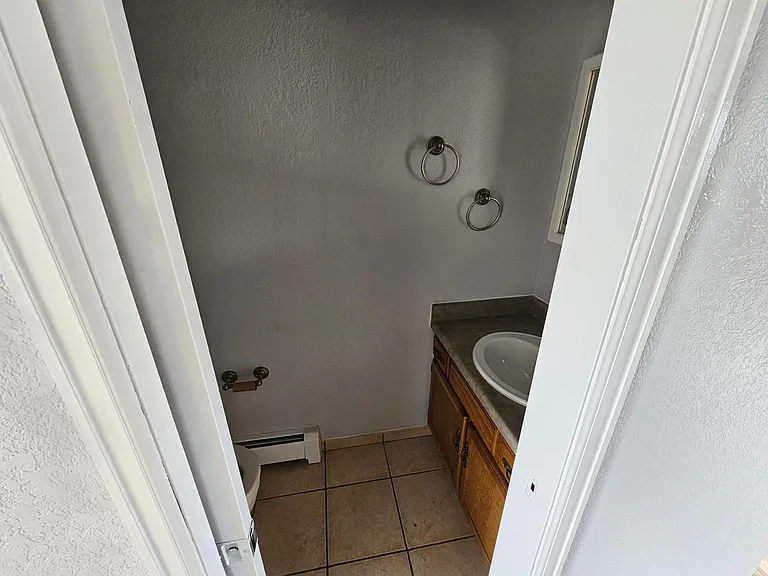 547 Pearce Ave — Photo 4