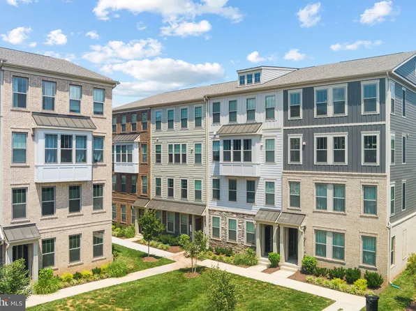 501 Tassita Ln #B, Manassas, VA 20111