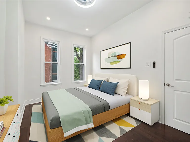 4911 Warrington Ave — Photo 54
