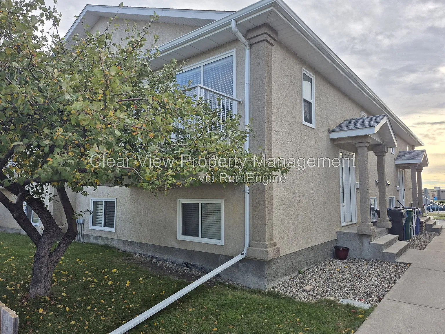 3 bed, 2.0 bath, 1200 sqft, $1,949 — Photo 1