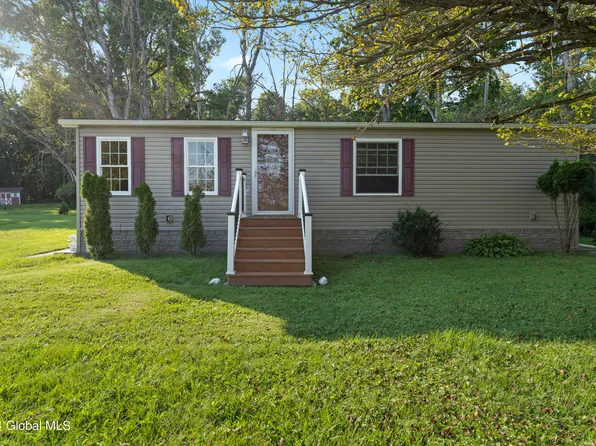 70 Brickyard Road, Stillwater, NY 12118