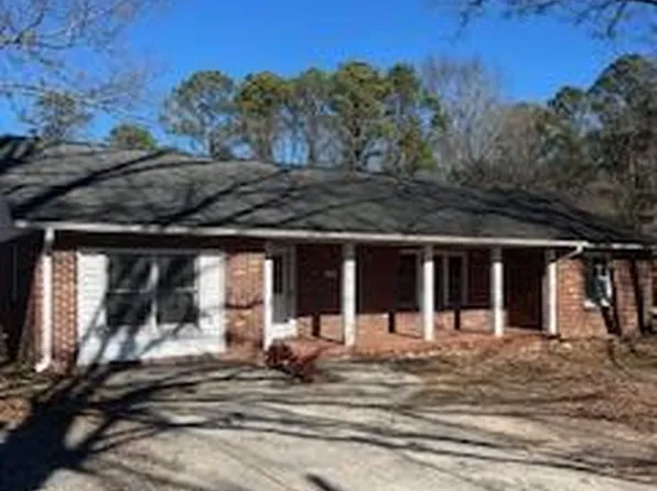1611 Marshall Rd, Greenwood, SC 29646