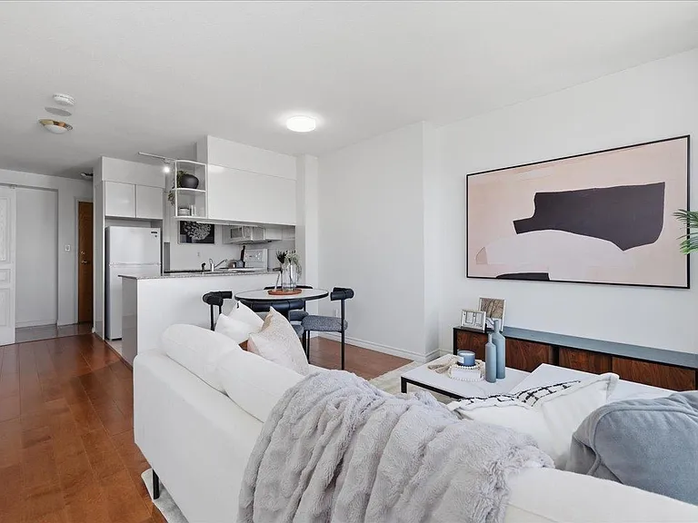 1189 Howe St #2409 — Photo 5