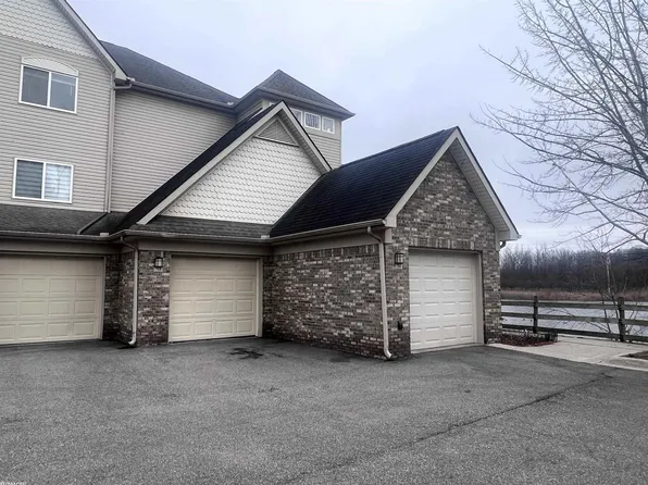 1368 Constance Dr, Pontiac, MI 48340