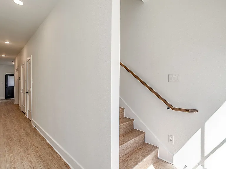 2320 Benbrook Blvd — Photo 4