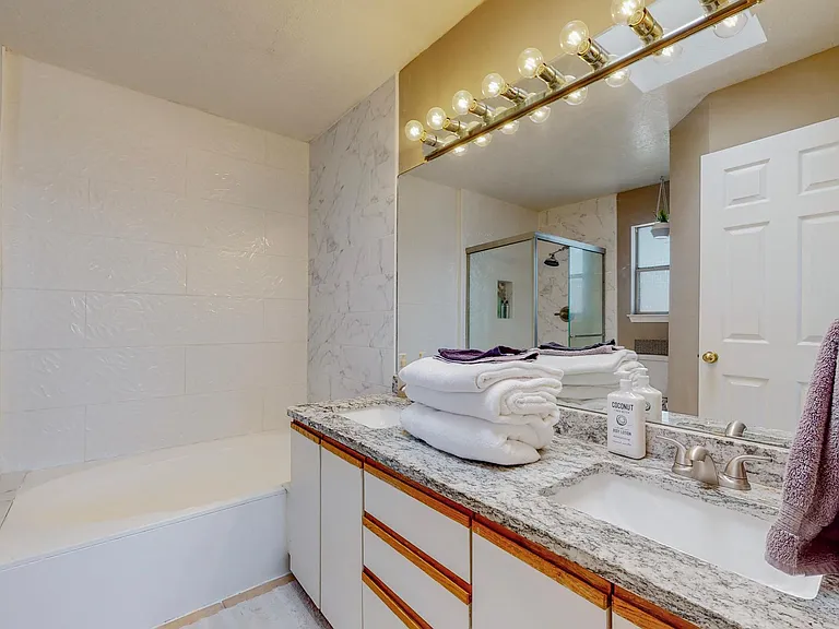6216 Academy Ridge Dr NE — Photo 36