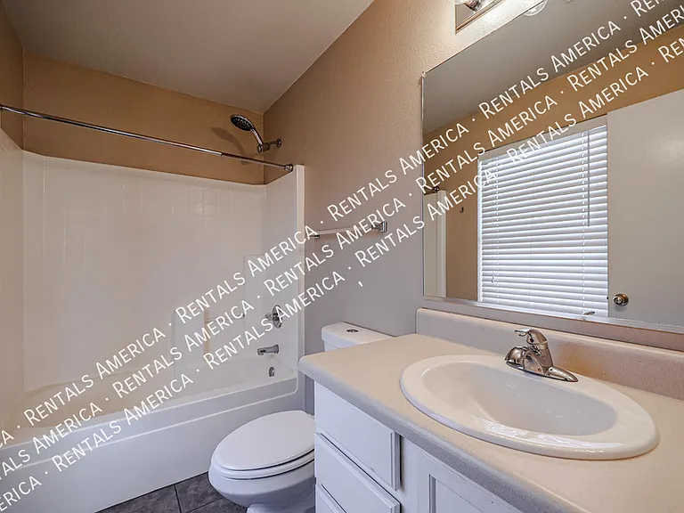 9404 W Terri Lee Dr — Photo 16