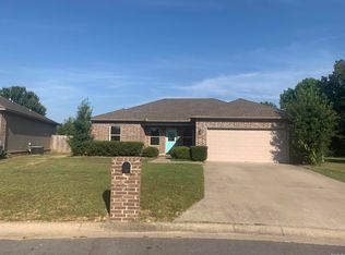 63 Castleton Dr, Ward, AR 72176