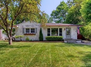 126 Pleasant Ridge Dr, Saline, MI 48176