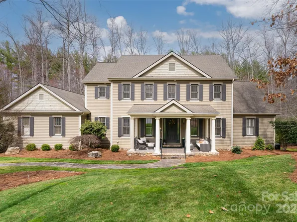 711 Mayfly Ct, Biltmore Lake, NC 28715