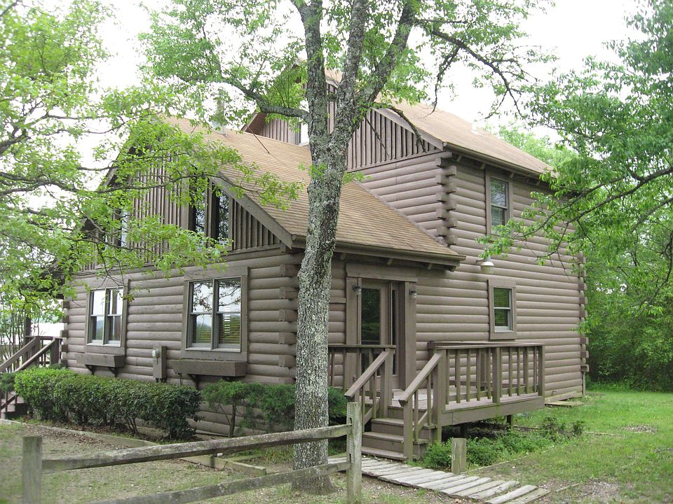 Main Lodge/ Log Home