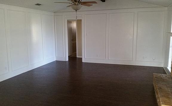 5th image of 400 Cambridge Dr