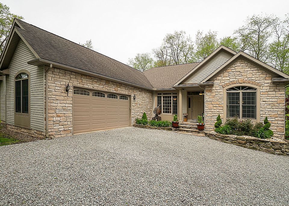 417 Hazel Dr, Monroeville