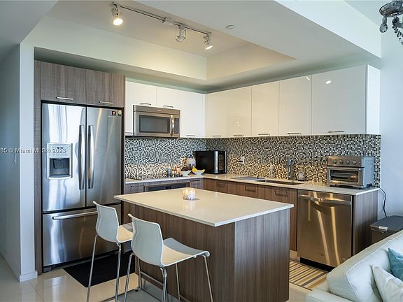 2nd image of 5300 Paseo Blvd #1808