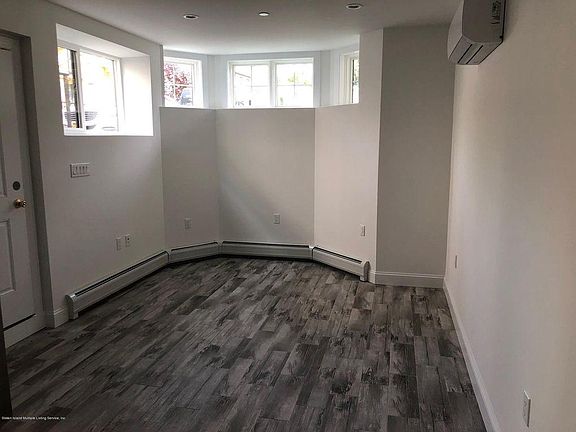 5th image of 12 Finlay Ave