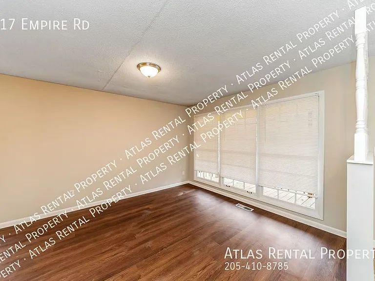 917 Empire Rd — Photo 13