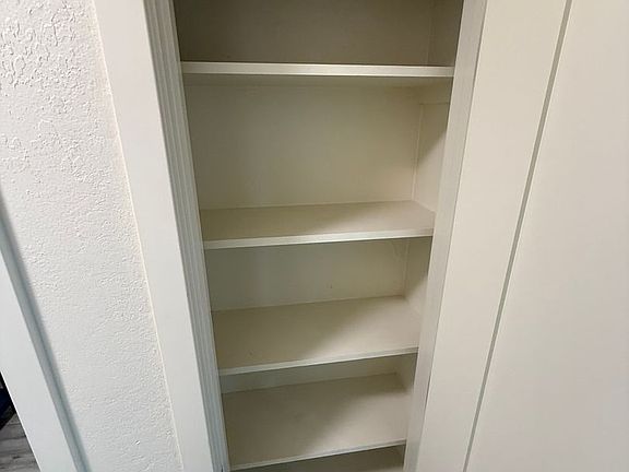 4th image of 1448 Jefferson St #D