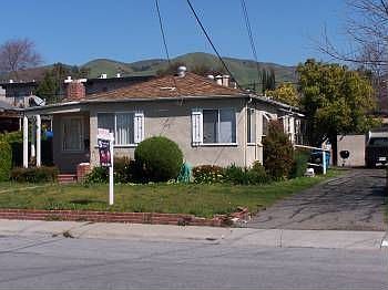 1st image of 236 N Claremont Ave