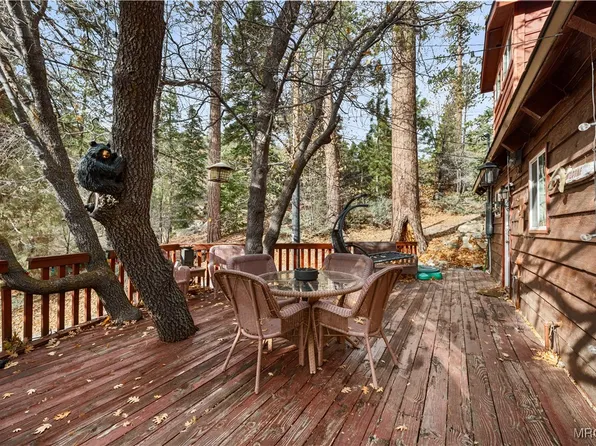 1289 Canyon Rd, Fawnskin, CA 92333