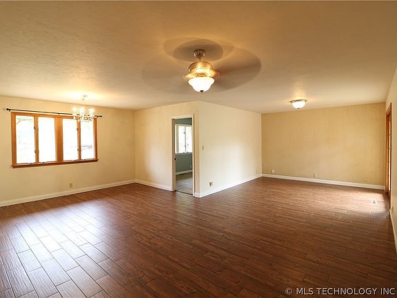 2nd image of 3604 Woodland Rd