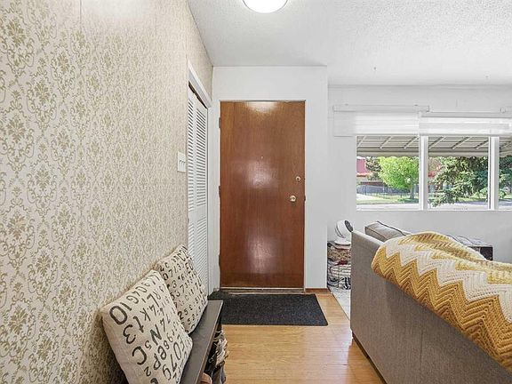 5th image of 9020 W Fairmount Dr SE