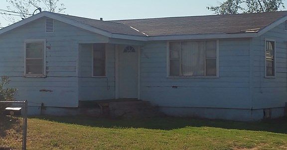 4th image of 1102 E Murphy St