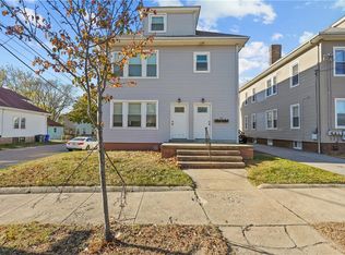 606 River Ave, Providence, RI 02908
